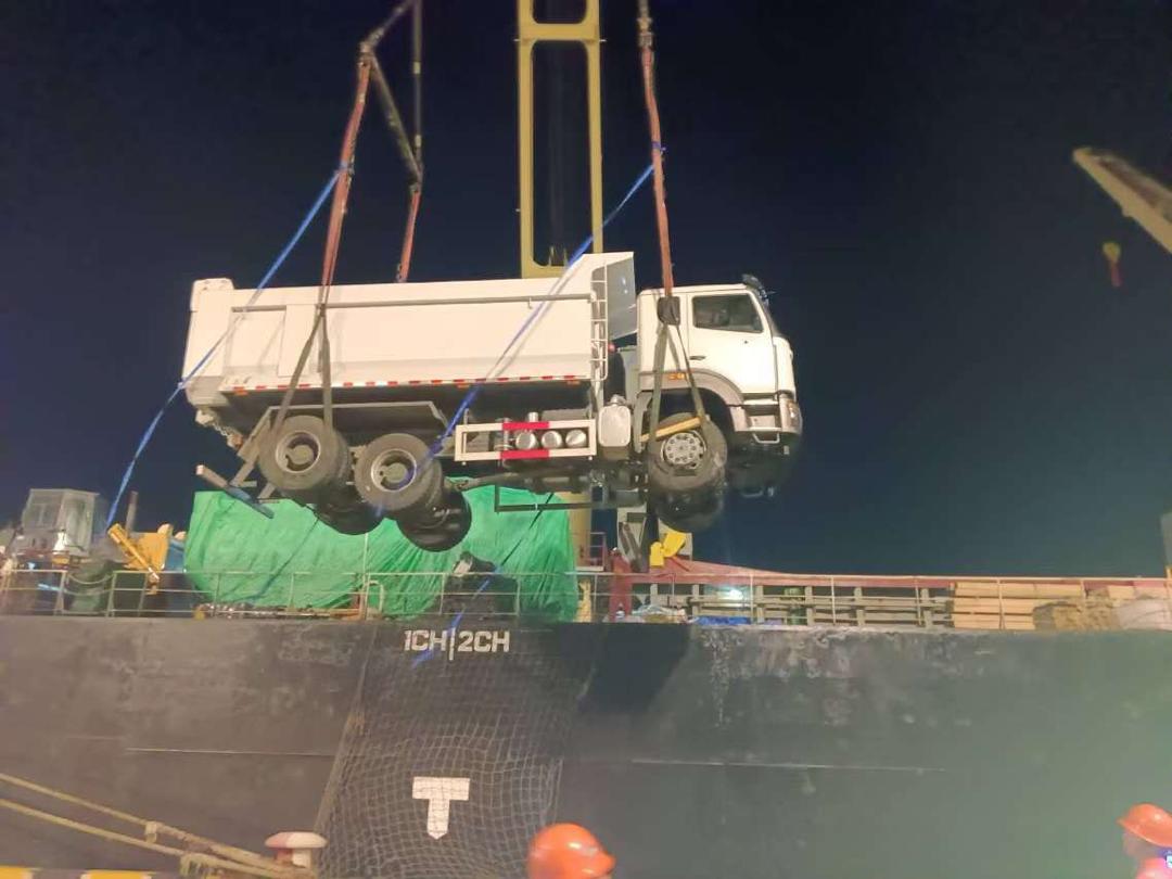Une nouvelle flotte de camions importés au Port d’Abidjan