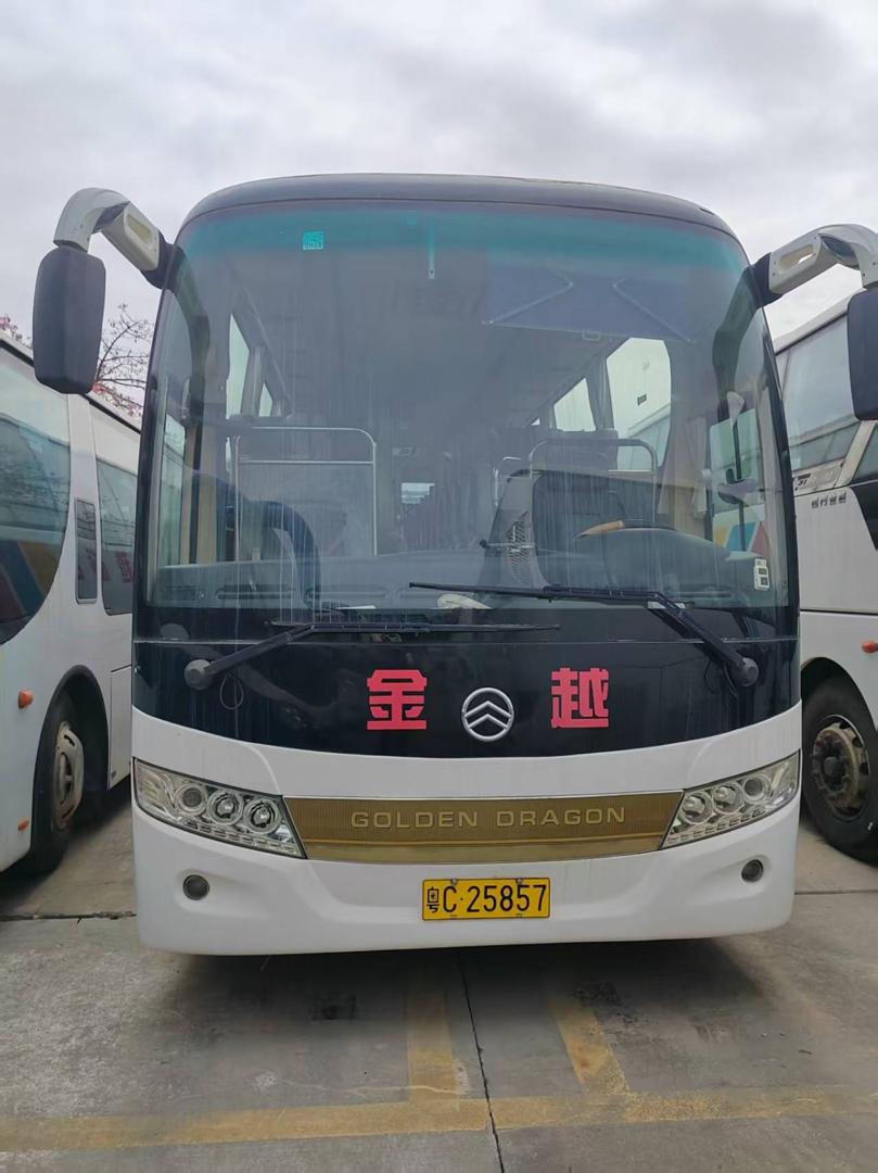 Importation de plusieurs bus à Abidjan